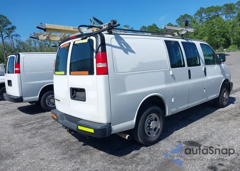 2018 Chevrolet Express 2500 Work Van из США, поврежденный, VIN 1GCWGAFG5J1176084
